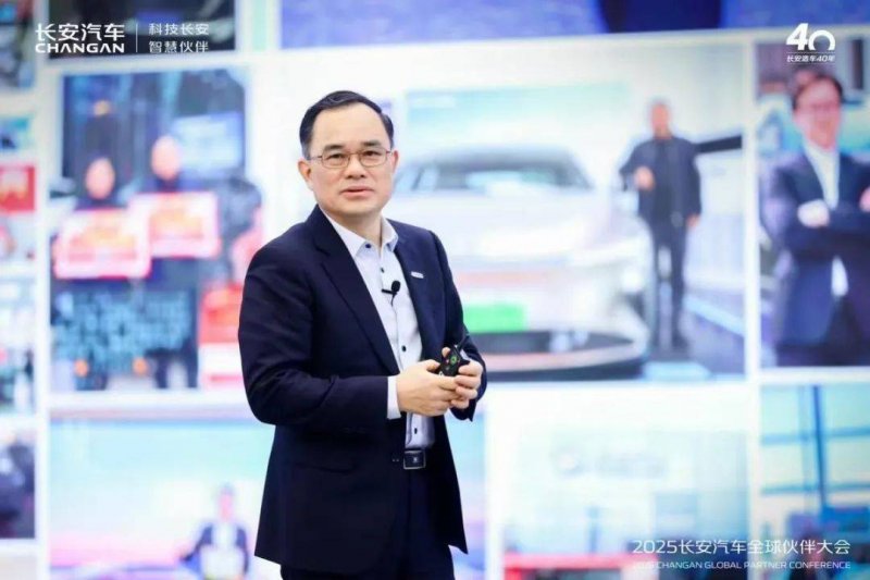 白发、皱纹加速增多，如何延缓“看得见的衰老”？【卫生】风尚中国网